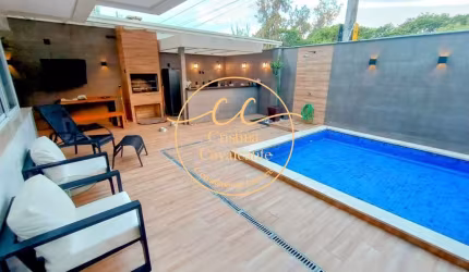 Recreio/Private - Casa Triplex à Venda Reformada com Piscina e Varanda Gourmet - 5 Quartos, 4 Suítes - RJ