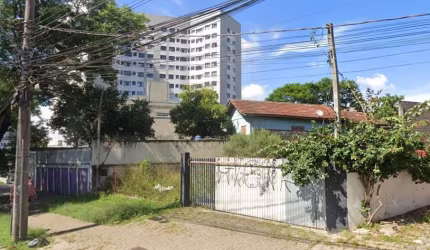 Terreno na Av. Brasília 50mts da pracinha do Novo Mundo