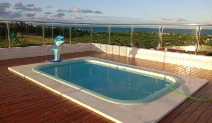 Com a melhor localização a poucos metros do mar!!