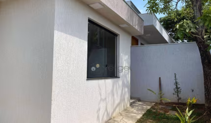 Casa com 4 dormitórios à venda, 200 m² por R$ 940.000,00 - Novo Santos Dumont - Lagoa Santa/MG