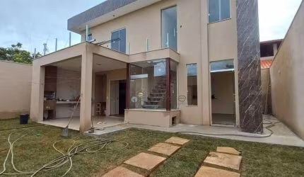 Casa com 3 dormitórios à venda, 167 m² por R$ 1.090.000 - Lundcea - Lagoa Santa/MG