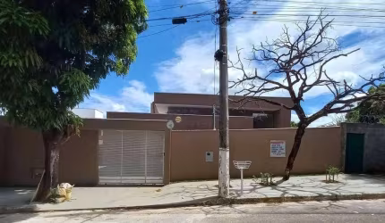Casa com 3 dormitórios à venda, 115 m² por R$ 990.000 - Lundcea - Lagoa Santa/MG