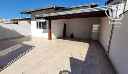 Casa com 3 dormitórios à venda, 165 m² por R$ 650.000,00 - Jardim Europa - Jaguariúna/SP