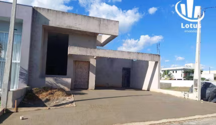Casa com 3 dormitórios à venda, 200 m² por R$ 850.000,00 - Condominio Panini - Jaguariúna/SP