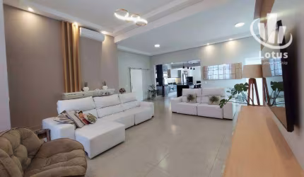 Casa com 3 dormitórios à venda, 303 m² - Condomínio Tamboré Jaguariúna - Jaguariúna/SP
