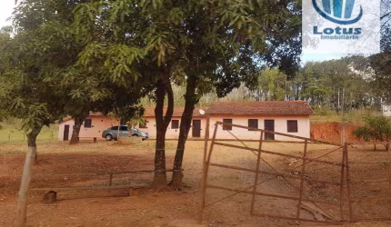 Chácara com 1 dormitório à venda, 20000 m² por R$ 800.000,00 - Zona Rural - Jaguariúna/SP