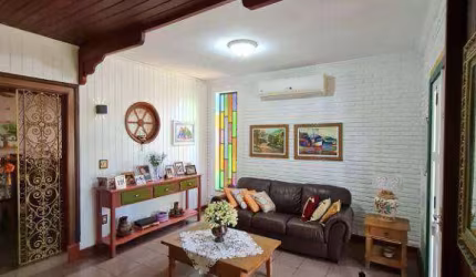 Casa com 3 dormitórios à venda, 308 m² - Berlim - Jaguariúna/SP