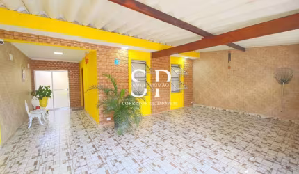 Casa Térrea Reformada com 3 Vagas e Área Gourmet no Jardim Jovaia