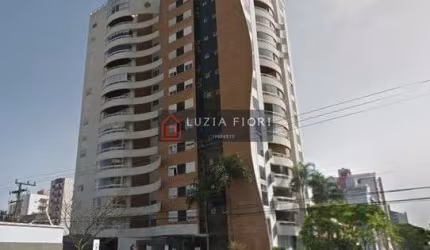 Centro - Maravilhosa cobertura duplex com vista panorâmica encantadora, podendo contemplar as belezas naturais da nossa cidade, como serra, pôr do sol