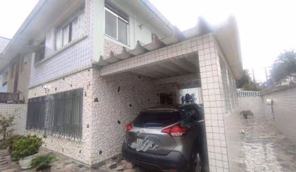 Sobrado com 3 dormitórios à venda, 160 m² por R$ 1.250.000,00 - Marapé - Santos/SP