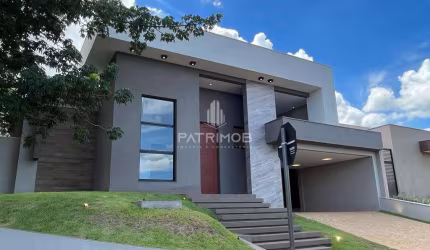 Casa térrea 03 Suítes c/ 230m², 'Pronta para morar' em condomínio Terras de Siena