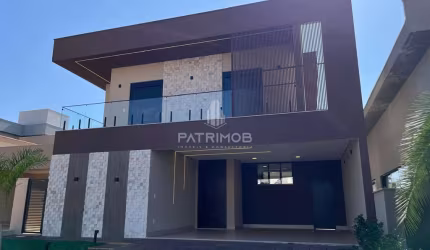 Lindo Sobrado c/ 03 suítes e um amplo quintal - em Condomínio Quinta dos Ventos