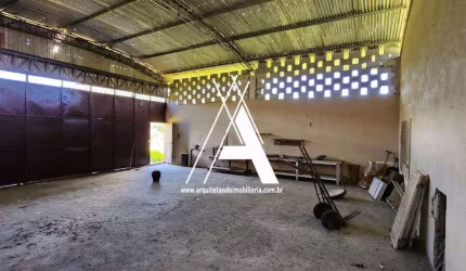 Galpão de 250 m2 , próximo da rodovia Rio Bahia no Fisher