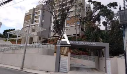 Apartamento novo c/ 2 Quartos, 1 Suíte e Varanda. Centro de Teresópolis...