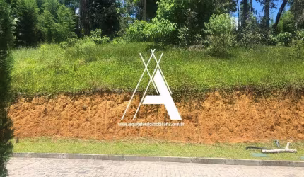 Terreno no Residencial Tangarás , em Teresópolis.