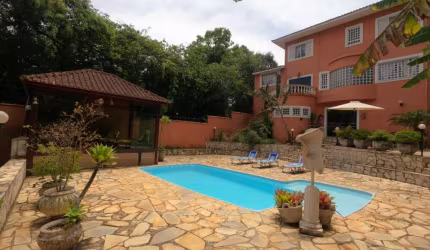 Casa com 3 quartos à venda no Bianucci, Poços de Caldas , 295 m2 por R$ 1.900.000