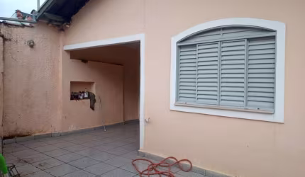 Casa com 3 quartos à venda no Santa Emília, Poços de Caldas , 120 m2 por R$ 350.000