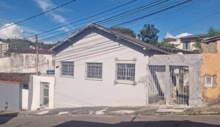 Casa com 2 quartos à venda no Centro, Poços de Caldas , 40 m2 por R$ 480.000