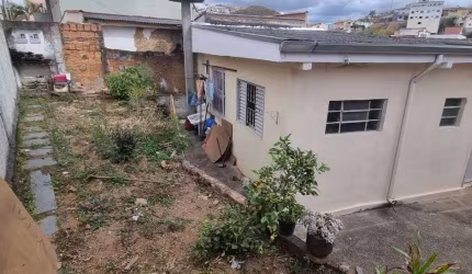 Casa com 3 quartos à venda no Jardim Quisisana, Poços de Caldas , 70 m2 por R$ 450.000