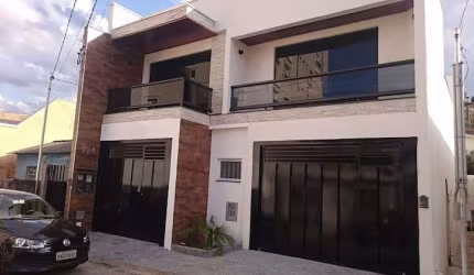 Casa com 4 quartos à venda no Centro, Poços de Caldas , 188 m2 por R$ 1.650.000