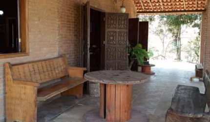 Chácara / sítio com 3 quartos à venda no Centro, Caldas , 1870 m2 por R$ 480.000