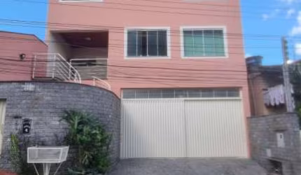 Casa com 3 quartos à venda no Jardim Quisisana, Poços de Caldas , 213 m2 por R$ 800.000