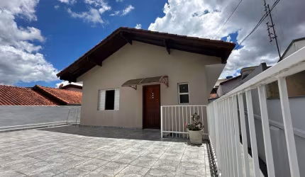 Casa com 3 quartos à venda no Parque Vivaldi Leite Ribeiro, Poços de Caldas , 154 m2 por R$ 750.000