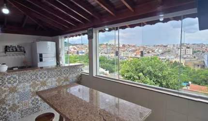 Casa com 3 quartos à venda no Jardim Ipê, Poços de Caldas , 270 m2 por R$ 1.060.000