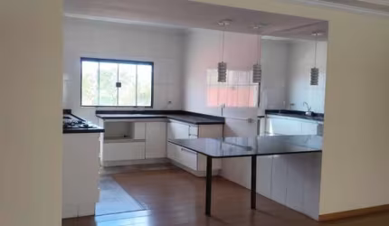 Apartamento com 3 quartos à venda no Santa Maria, Poços de Caldas , 101 m2 por R$ 420.000