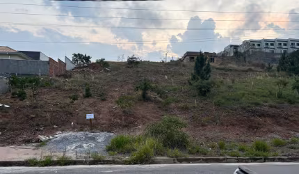 Terreno à venda no Jardim Belvedere, Poços de Caldas  por R$ 350.000