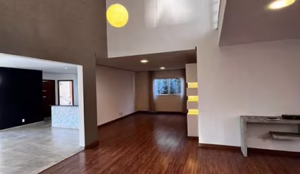 Casa com 3 quartos à venda no Jardim Vitória, Poços de Caldas , 275 m2 por R$ 1.250.000