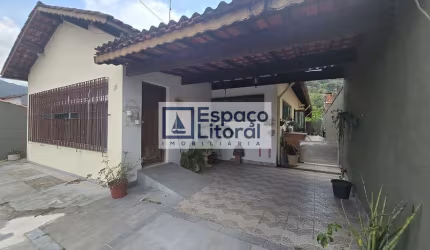 Casa com 5 dormitórios à venda, 222 m² por R$ 750.000,00 - Martim de Sá - Caraguatatuba/SP
