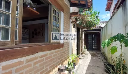 Casa com mezanino à venda, por R$ 350.000 - Poiares - Caraguatatuba/SP
