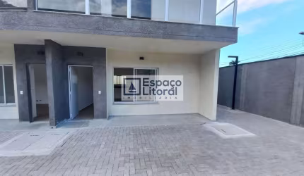Sobrado com 3 dormitórios à venda, 113 m² por R$ 750.000,00 - Centro - Caraguatatuba/SP