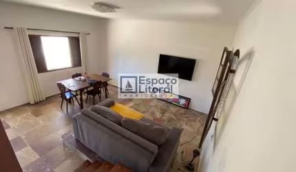 Linda Casa mobiliada, com ótima localização, bairro Prainha.