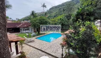 Casa com 6 dormitórios à venda, 200 metros da praia,  por R$ 2.400.000 - Barequeçaba - São Sebastiã