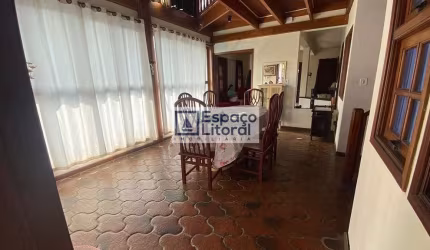Sobrado com 4 dormitórios à venda, 369 m² por R$ 1.600.000,00 - Centro - Caraguatatuba/SP