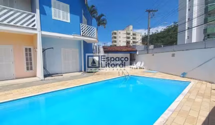 Sobrado em condominio com 2 suítes, 10m da Praia à venda, Prainha,Caraguatatuba, SP