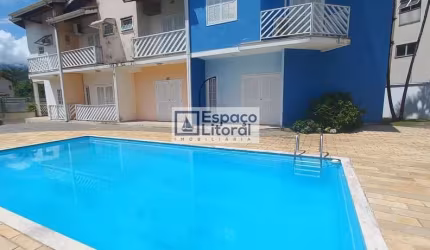 Sobrado em condominio com 2 suítes, 10m da Praia à venda, Prainha,Caraguatatuba, SP