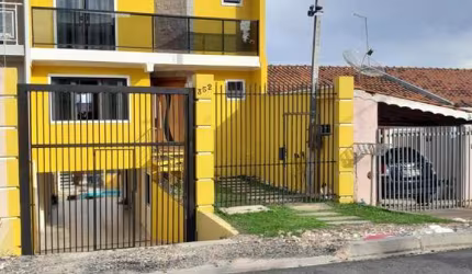EXCELENTE TRIPLEX EM ARAUCÁRIA COM 307 M²  EM ARAUCÁRIA POR APENAS R$ 823.000,00 Com Ampla Sala 4 Quartos (1 com suite ) 3 bwc's e demais dependências