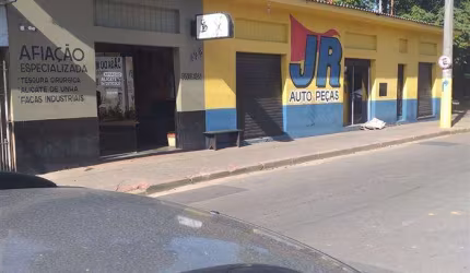 Pontos Comerciais para venda em Piracaia no bairro Centro