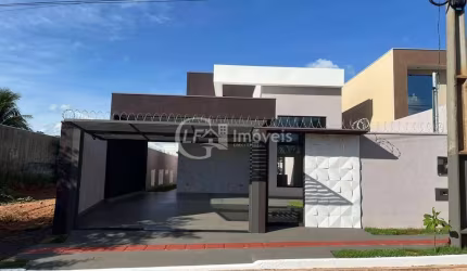 Excelente oportunidade: Casa à venda em Campo Grande-MS, Coophatrabalho, 3 quartos, 1 suíte, 119m², 2 vagas. Venha conferir!