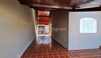 Casa de 4 quartos e 1 suíte à venda em Campo Grande-MS, Bairro Coophasul, com 250m² de área e 4 vagas de garagem