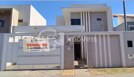 Casa para venda em Campo Grande-MS, bairro Panamá: 2 quartos, 1 suíte, 1 sala, 3 banheiros, 3 vagas de garagem, 133m².