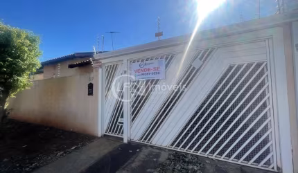 Imperdível oportunidade: Casa à venda em Campo Grande-MS, Tiradentes. 3 quartos, 1 suíte, 2 salas, 1 banheiro, 3 vagas, 130m².