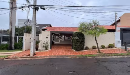 Espetacular casa à venda em Campo Grande-MS, Vila Giocondo Orsi: 4 quartos, 1 suíte, 3 salas, 3 banheiros, 3 vagas, 205m²!