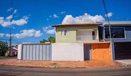 Imperdível: Casa à venda em Campo Grande-MS, Vila Palmira - 3 quartos, 1 suíte, 3 salas, 3 banheiros, 3 vagas, 169,84 m².