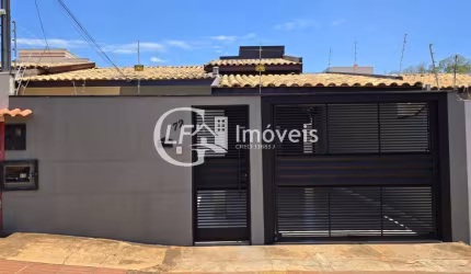 Imperdível casa à venda em Campo Grande-MS, na Vila Nasser: 2 quartos, 2 salas, 2 banheiros, 2 vagas de garagem, 100,00 m²!