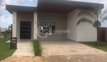 Casa de luxo à venda em condomínio exclusivo de Campo Grande-MS, Alphaville Campo Grande 3: 4 quartos, 3 suítes, 3 salas, 5 banheiros, 5 vagas, 237m².