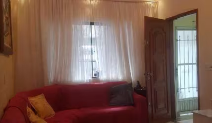 Sobrado amplo com 253 m² localizado no bairro Independência em São Bernardo do Campo/SP.